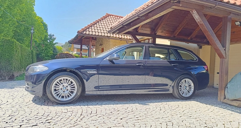 BMW Seria 5 cena 68000 przebieg: 176000, rok produkcji 2015 z Biała małe 121
